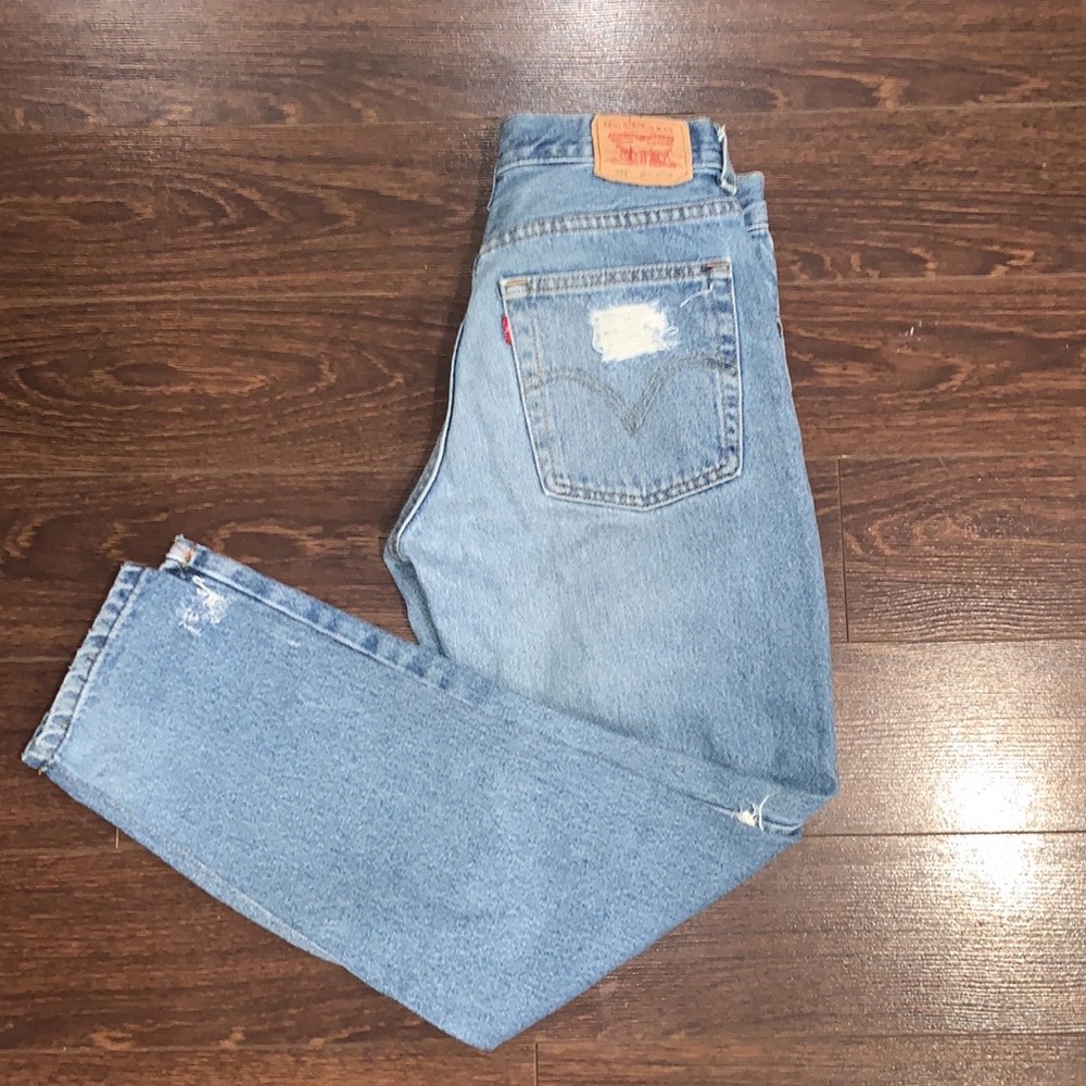 Levi ripped denim jeans